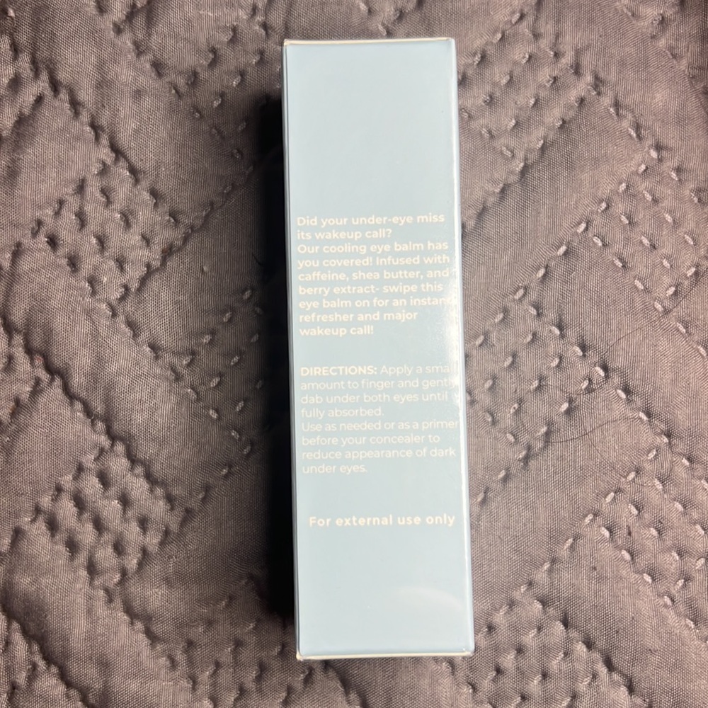 Glow on 5th BEAUTY - BYE, BYE PUFFY EYES
COOLING EYE BALM​​ - Picture 4 of 5